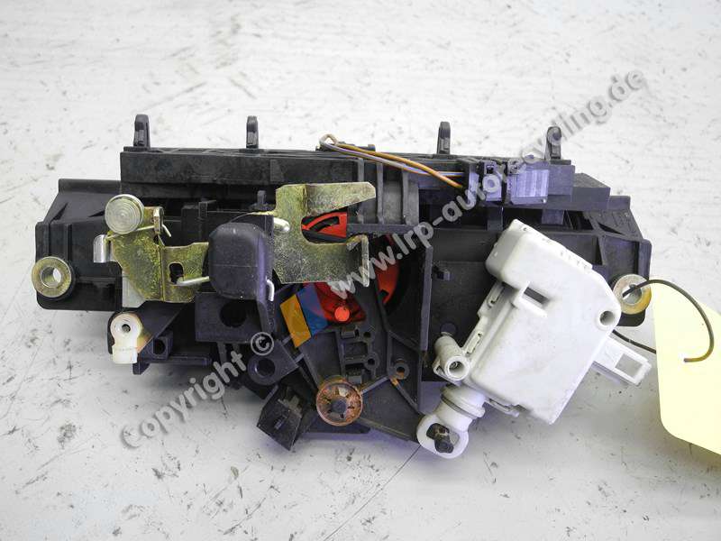 Audi A6 4BH BJ2000 Hecktüröffner Grundplatte und ZV-Stellmotor 4B0827565H/J